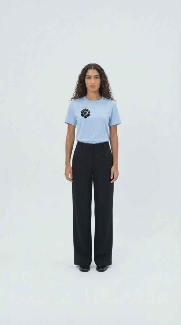Home Lives In Me – Premium Organic Women's Tee